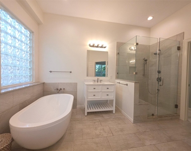6 Cheshire Glen Court - Photo Thumbnail 13