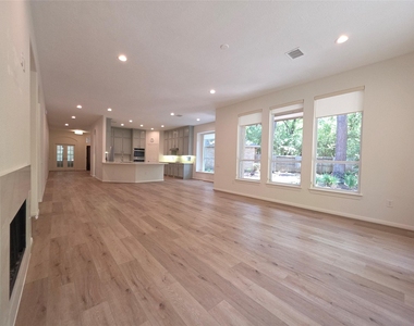 6 Cheshire Glen Court - Photo Thumbnail 5