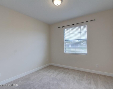 7378 Bluemink Lane - Photo Thumbnail 8
