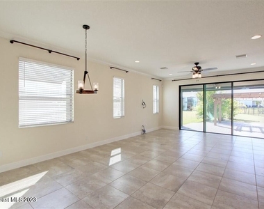 7378 Bluemink Lane - Photo Thumbnail 15
