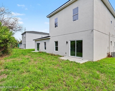 15 Travis Street - Photo Thumbnail 20