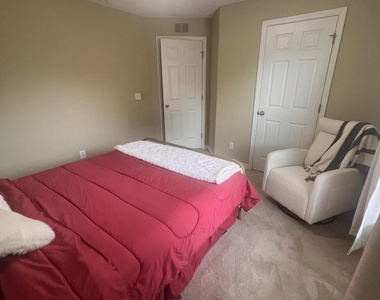 171 Chestnut Avenue Ne - Photo Thumbnail 4