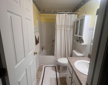 171 Chestnut Avenue Ne - Photo Thumbnail 5