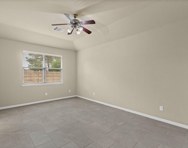 26350 Longview Creek Drive - Photo Thumbnail 10