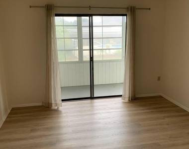 3755 S Hopkins Avenue - Photo Thumbnail 12