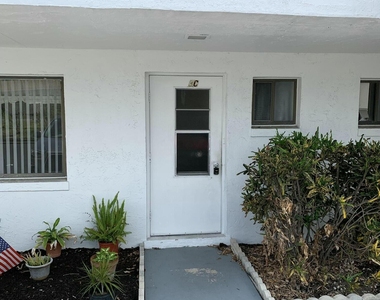 3755 S Hopkins Avenue - Photo Thumbnail 1