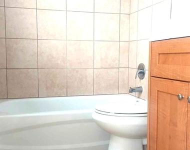821 Angela Avenue - Photo Thumbnail 12