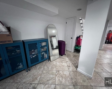 579 Bergen Street - Photo Thumbnail 13