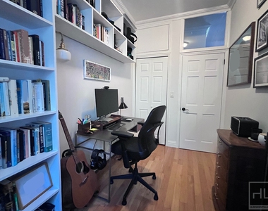 579 Bergen Street - Photo Thumbnail 11