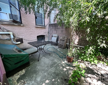 579 Bergen Street - Photo Thumbnail 22