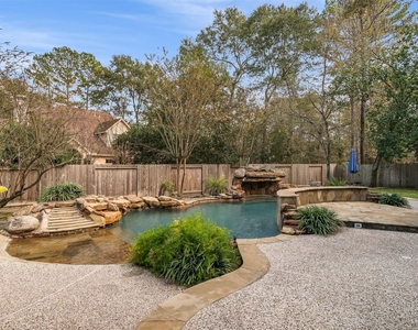 11 Winrock Place - Photo Thumbnail 12
