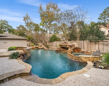 11 Winrock Place - Photo Thumbnail 38