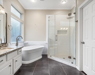 11 Winrock Place - Photo Thumbnail 30