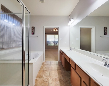 24502 Evangeline Springs Lane - Photo Thumbnail 15