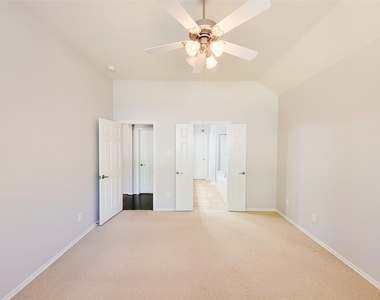 24502 Evangeline Springs Lane - Photo Thumbnail 13