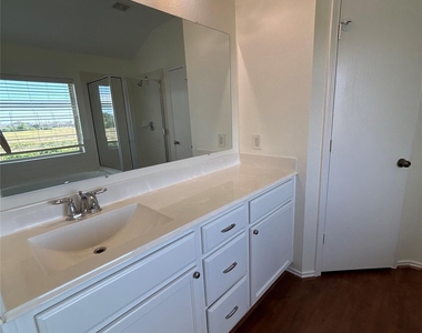 20714 Raven Mist Court - Photo Thumbnail 4