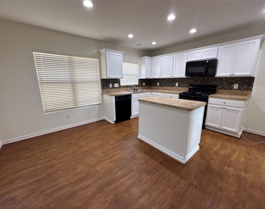 20714 Raven Mist Court - Photo Thumbnail 6