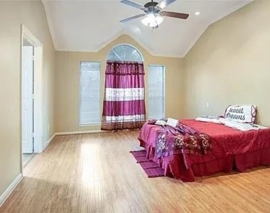 7207 Cambridge Cove Circle - Photo Thumbnail 17