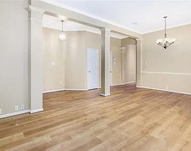 7207 Cambridge Cove Circle - Photo Thumbnail 6