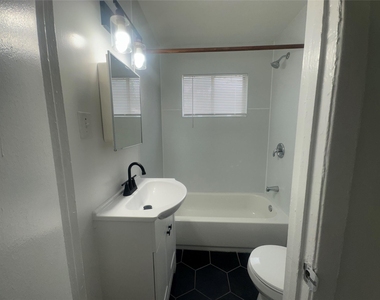515 Margil Street - Photo Thumbnail 2
