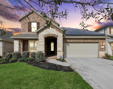 183 Solana Point Drive - Photo Thumbnail 3