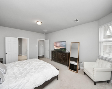 183 Solana Point Drive - Photo Thumbnail 32
