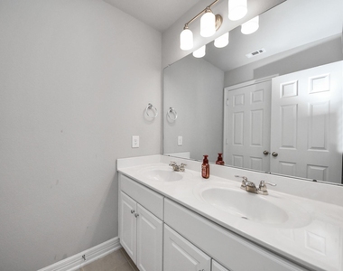 183 Solana Point Drive - Photo Thumbnail 29
