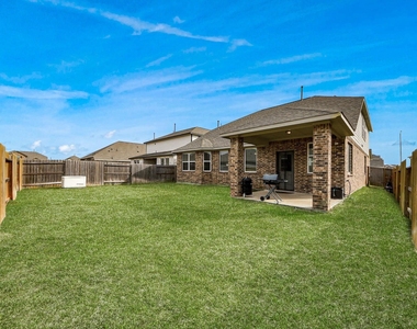 183 Solana Point Drive - Photo Thumbnail 45
