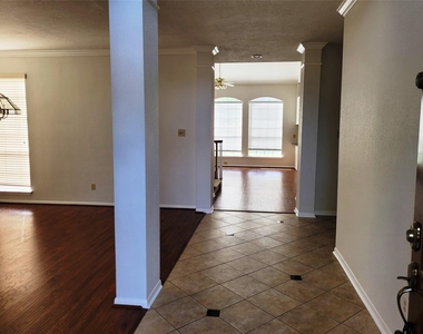 17403 Canyon Knoll Drive - Photo Thumbnail 2