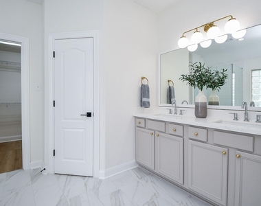 18 Hadlock Pl - Photo Thumbnail 14