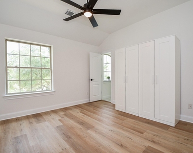 18 Hadlock Pl - Photo Thumbnail 21