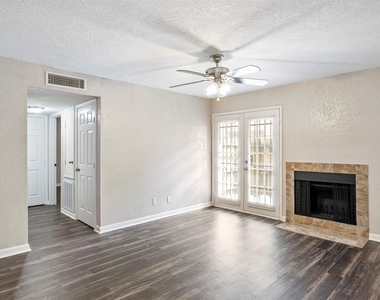 12500 Sandpiper Drive - Photo Thumbnail 3