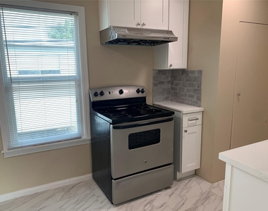 307 Avondale Street - Photo Thumbnail 8