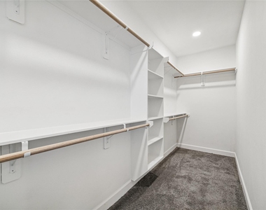 982 Randolph Street - Photo Thumbnail 15