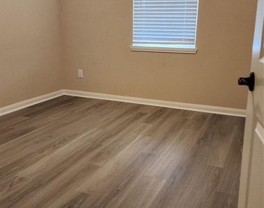 21326 Echo Manor Drive - Photo Thumbnail 13