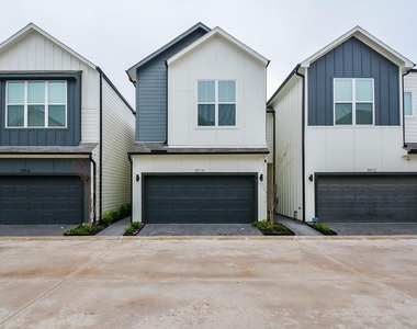 5914 Jasper Jones Way - Photo Thumbnail 23