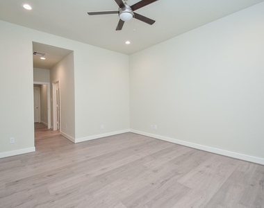 5914 Jasper Jones Way - Photo Thumbnail 14