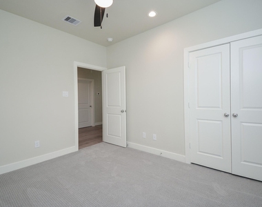 5914 Jasper Jones Way - Photo Thumbnail 10