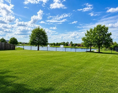 18406 Water Scene Trail - Photo Thumbnail 17