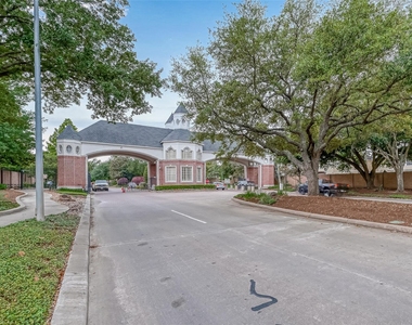 14426 Summerleaf Lane - Photo Thumbnail 45
