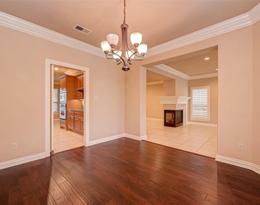 14426 Summerleaf Lane - Photo Thumbnail 3