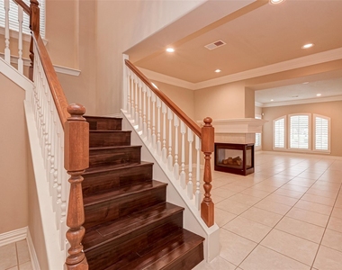 14426 Summerleaf Lane - Photo Thumbnail 6