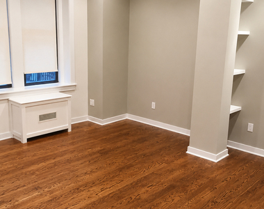 410 Eastern Parkway - Photo Thumbnail 2