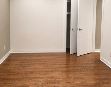 410 Eastern Parkway - Photo Thumbnail 4