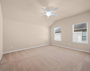26 Canterborough Place - Photo Thumbnail 19