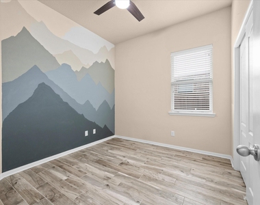 26 Canterborough Place - Photo Thumbnail 15