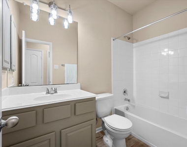 26 Canterborough Place - Photo Thumbnail 16