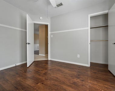 18103 Gravenhurst Lane - Photo Thumbnail 5