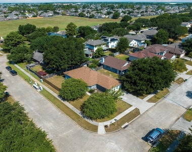 18103 Gravenhurst Lane - Photo Thumbnail 33