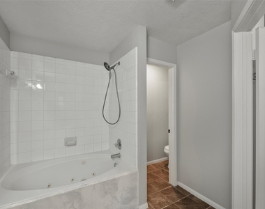 18103 Gravenhurst Lane - Photo Thumbnail 25